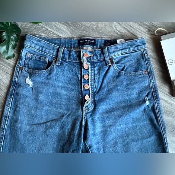 Lucky Brand Mid Rise Straight Cigarette Jeans w Exposed Button Fly. Size 8 - Picture 4 of 10